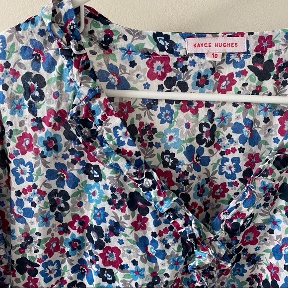 Floral Pattern Ruffle Blouse - Picture 2 of 4